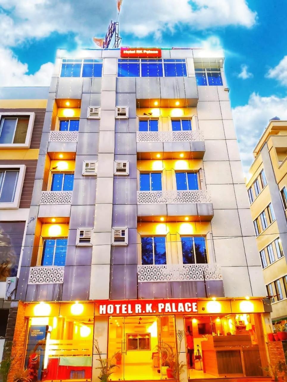 Hotel R K Palace Bhopál Kültér fotó